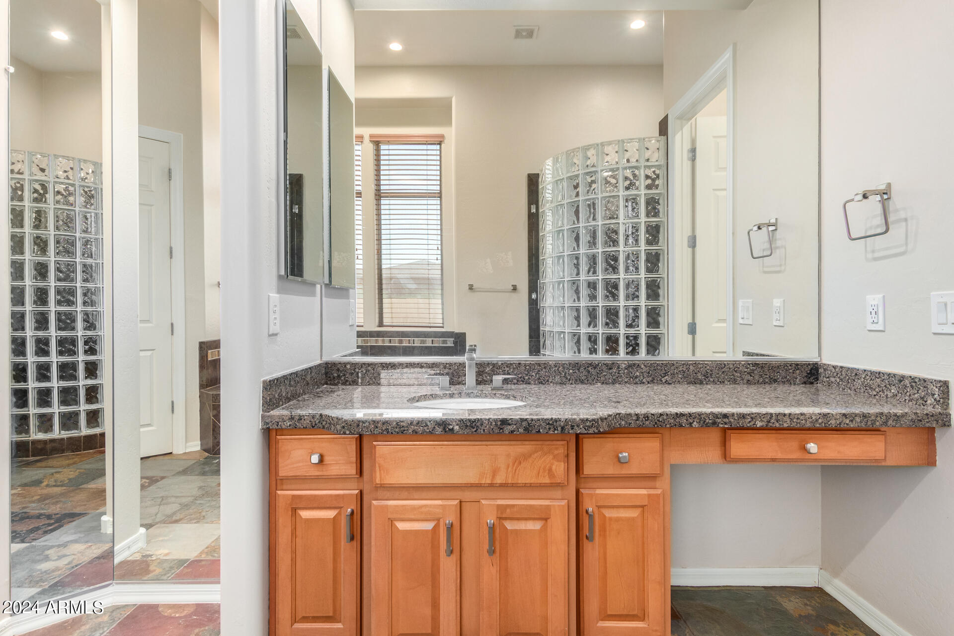 3747 E VILLA CASSANDRA Way