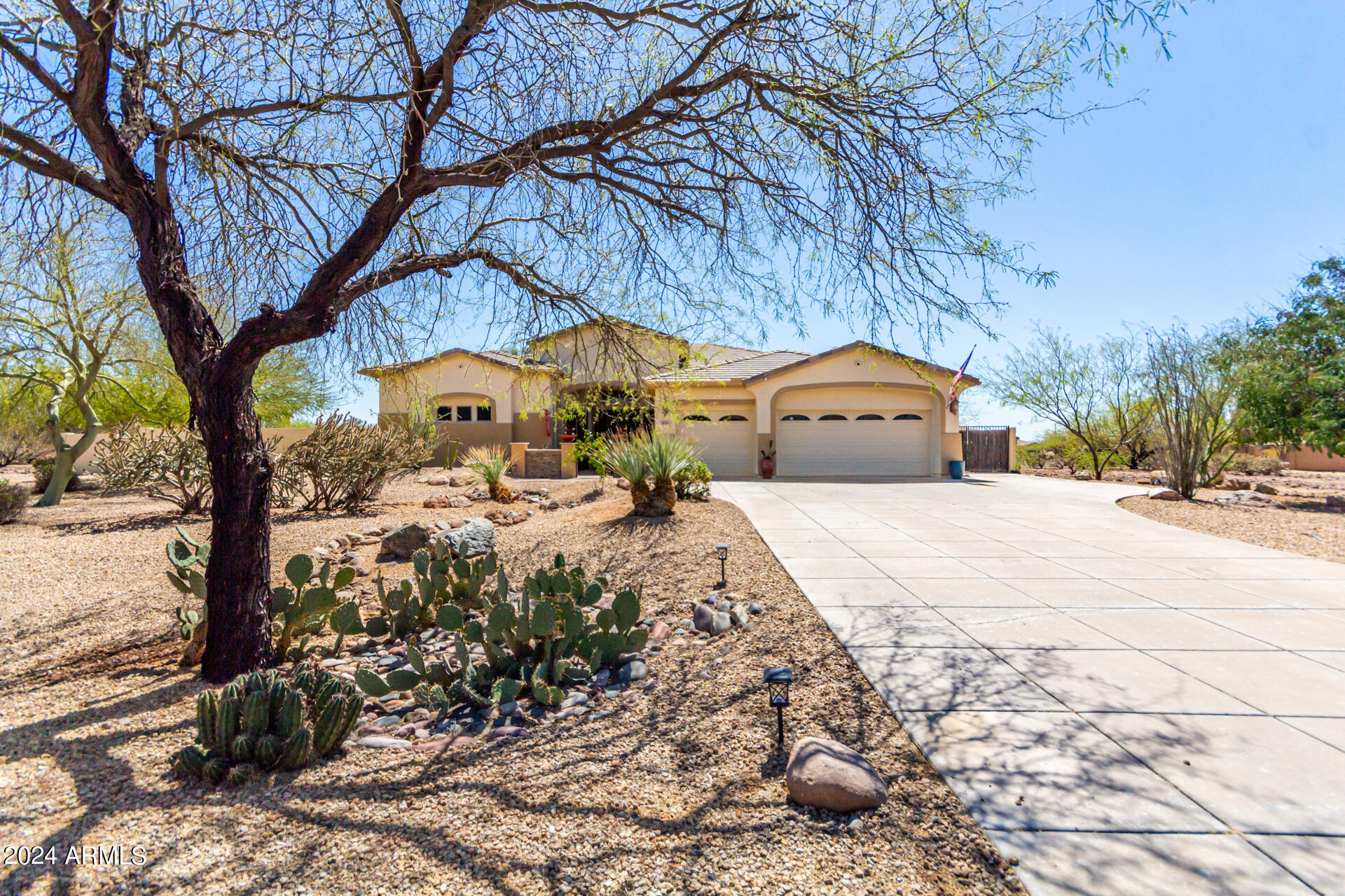 3747 E VILLA CASSANDRA Way