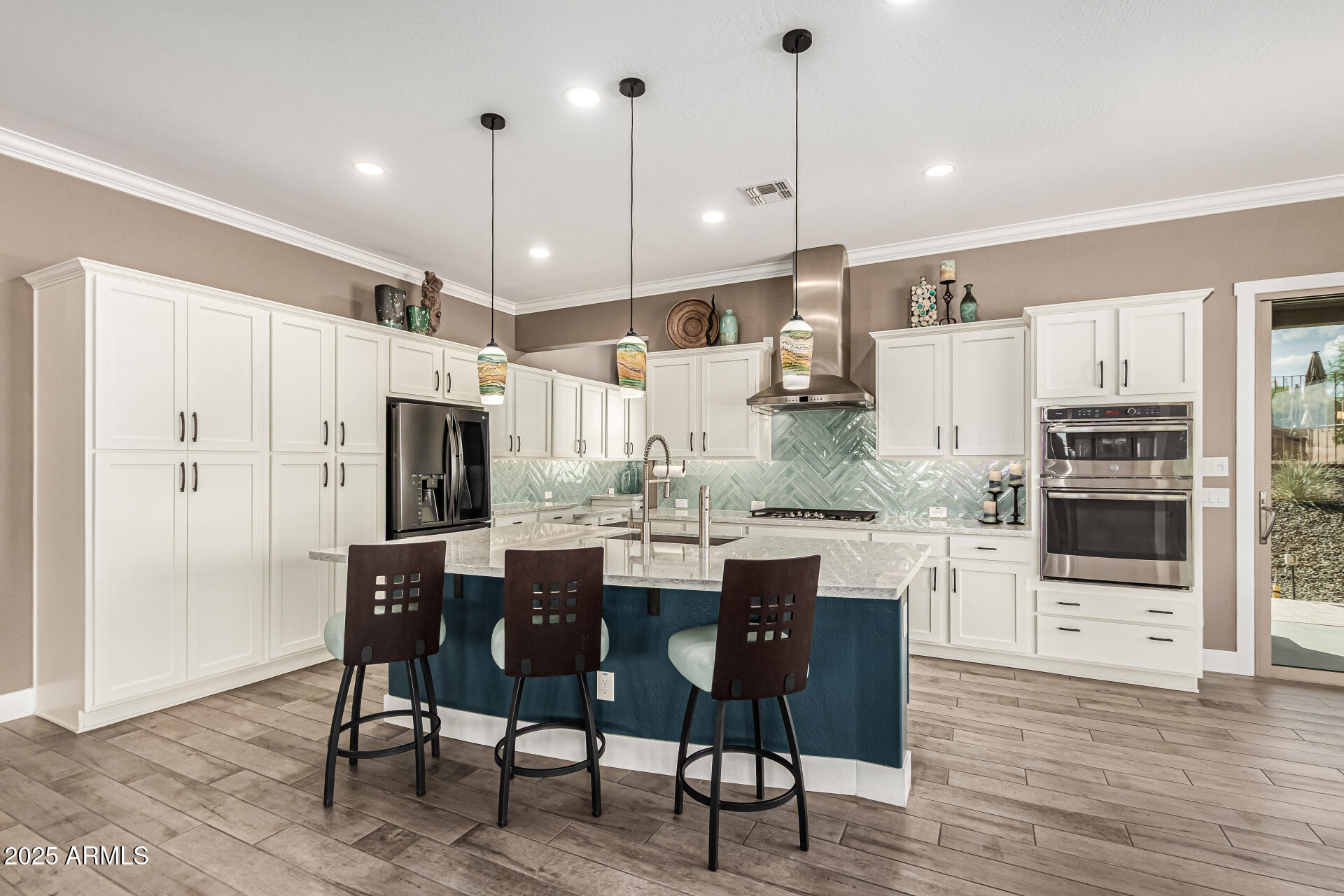 3310 TEN BEARS Circle