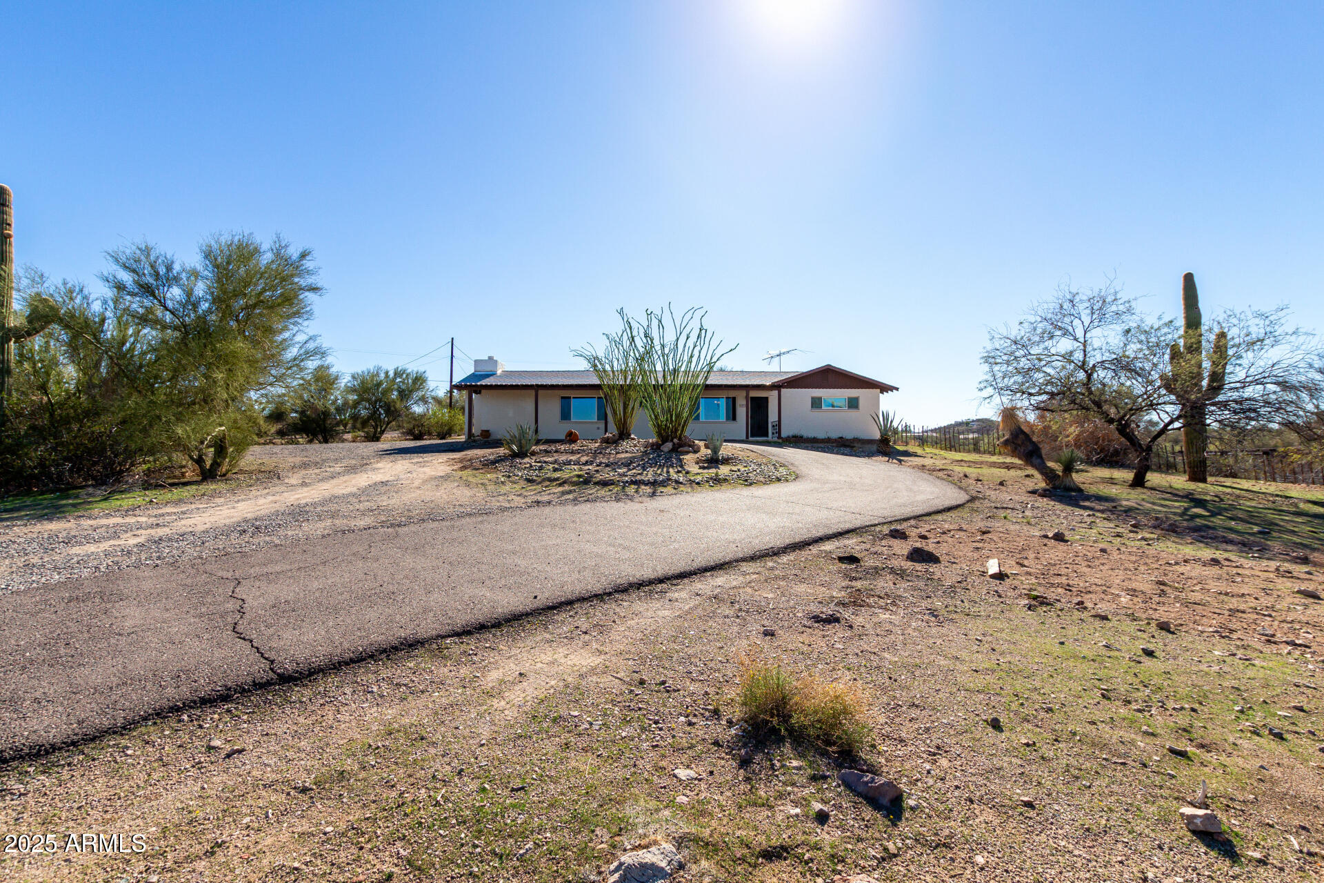 875 W PALO VERDE Drive