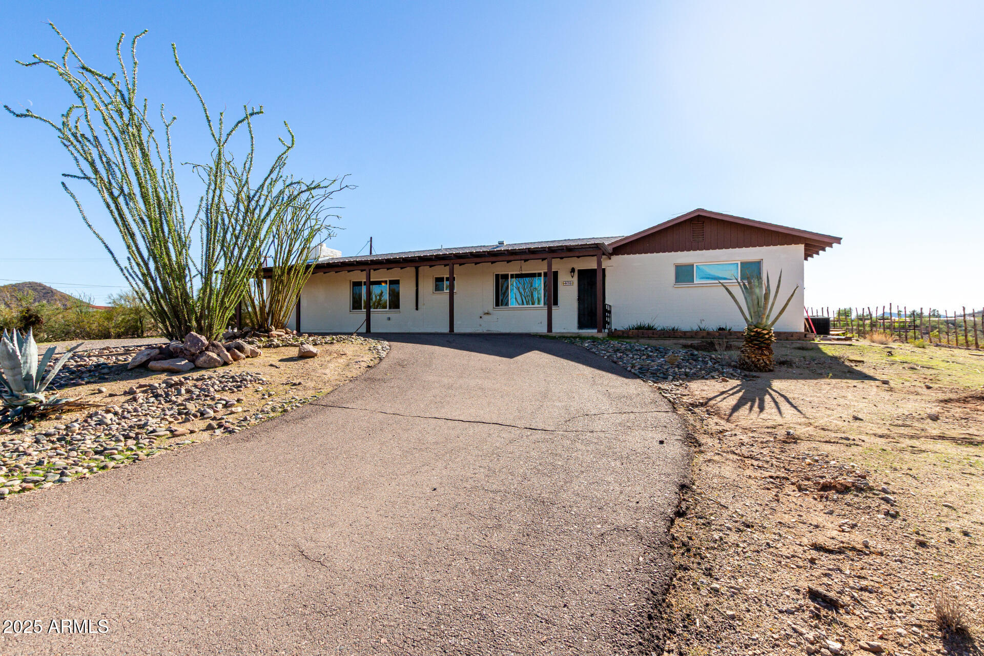 875 W PALO VERDE Drive