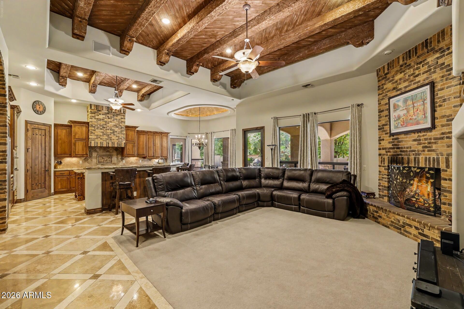 3937 E MENLO Circle