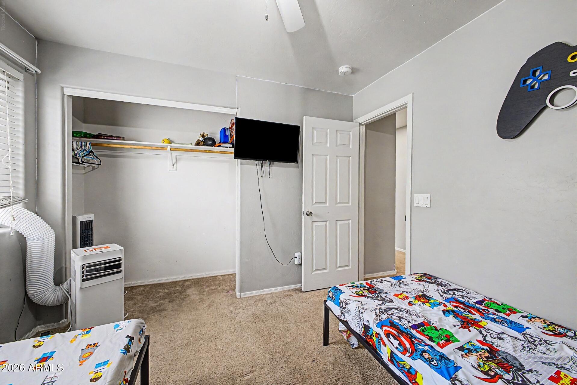 517 N 105TH Place
