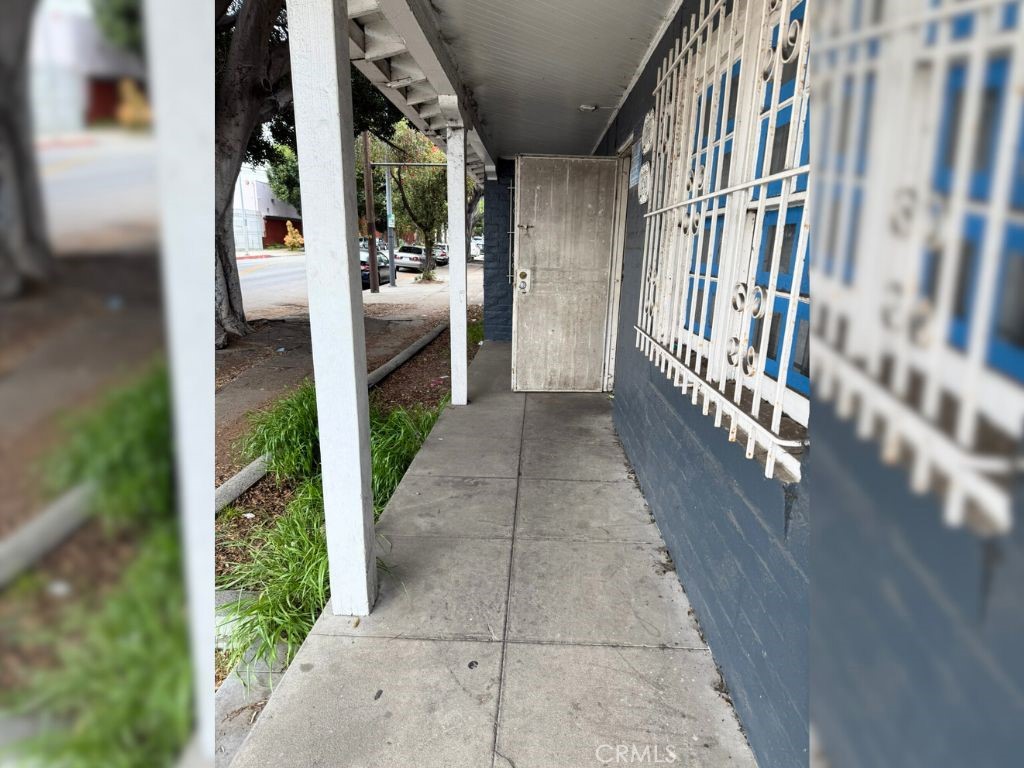 2655 Short Street