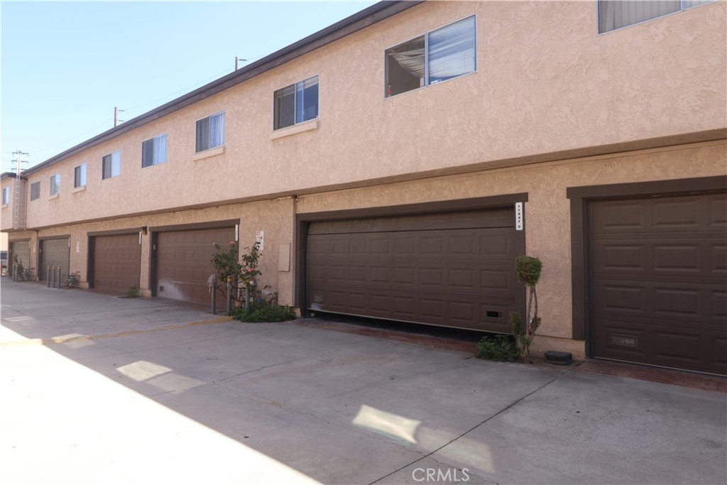 11547 LOWER AZUSA C