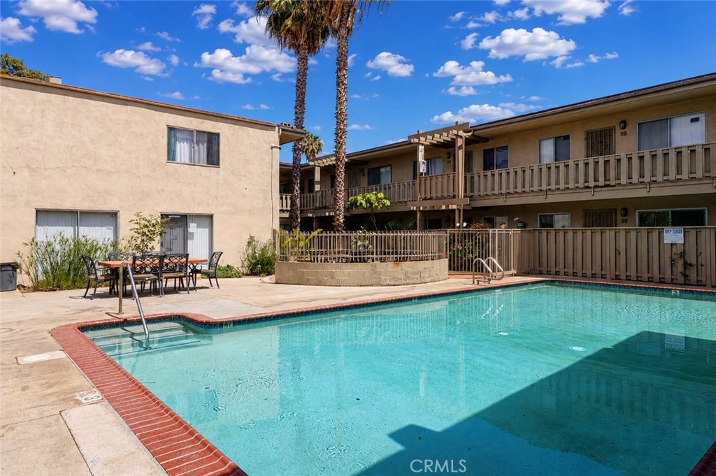 3365 SANTA FE Avenue 21