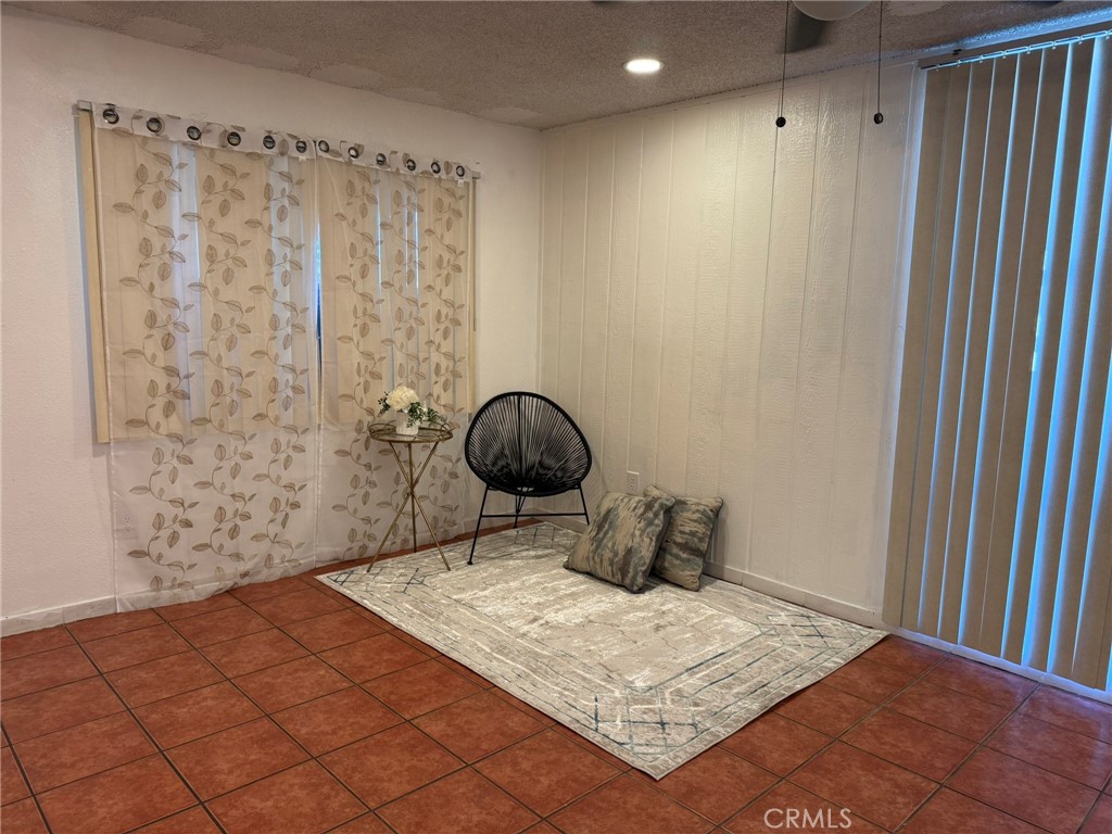 3365 SANTA FE Avenue 21