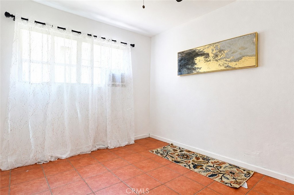 3365 SANTA FE Avenue 21