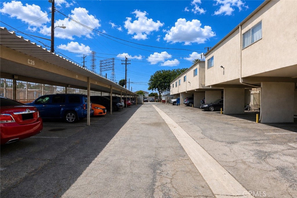 3365 SANTA FE Avenue 21