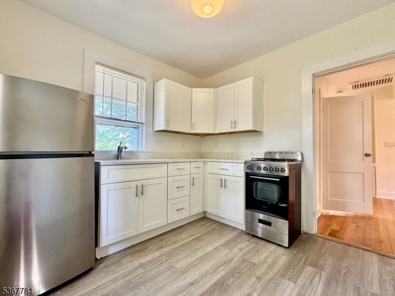 140 Montclair Ave