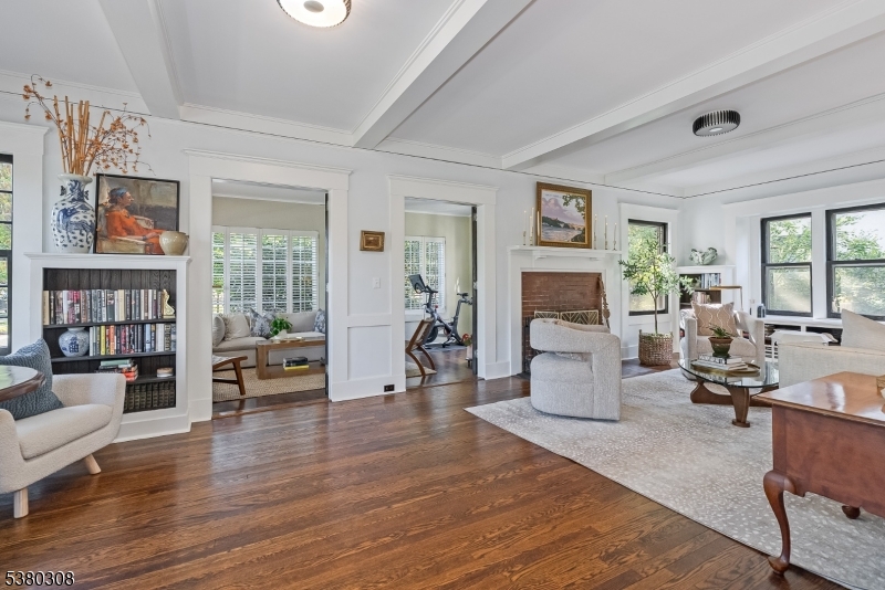 30 Plymouth St