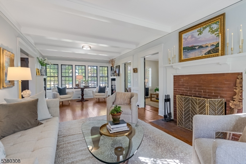30 Plymouth St
