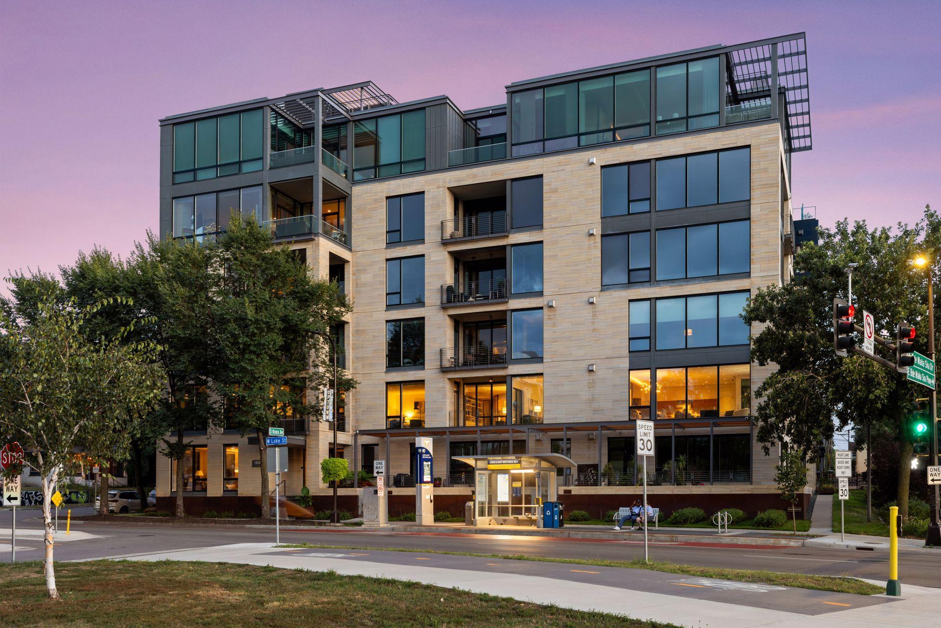 1805 W Lake Street Unit: 202