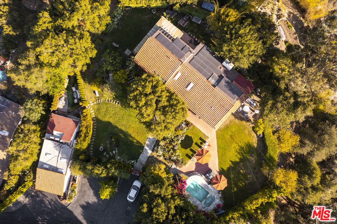 22068 Topanga School Rd