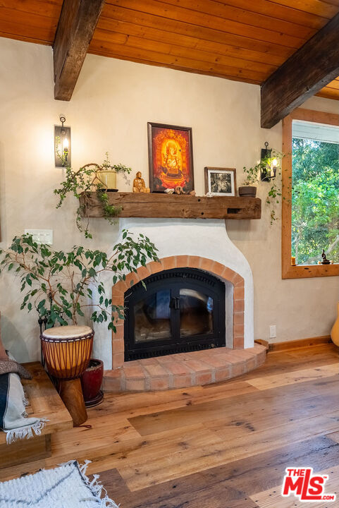 22068 Topanga School Rd