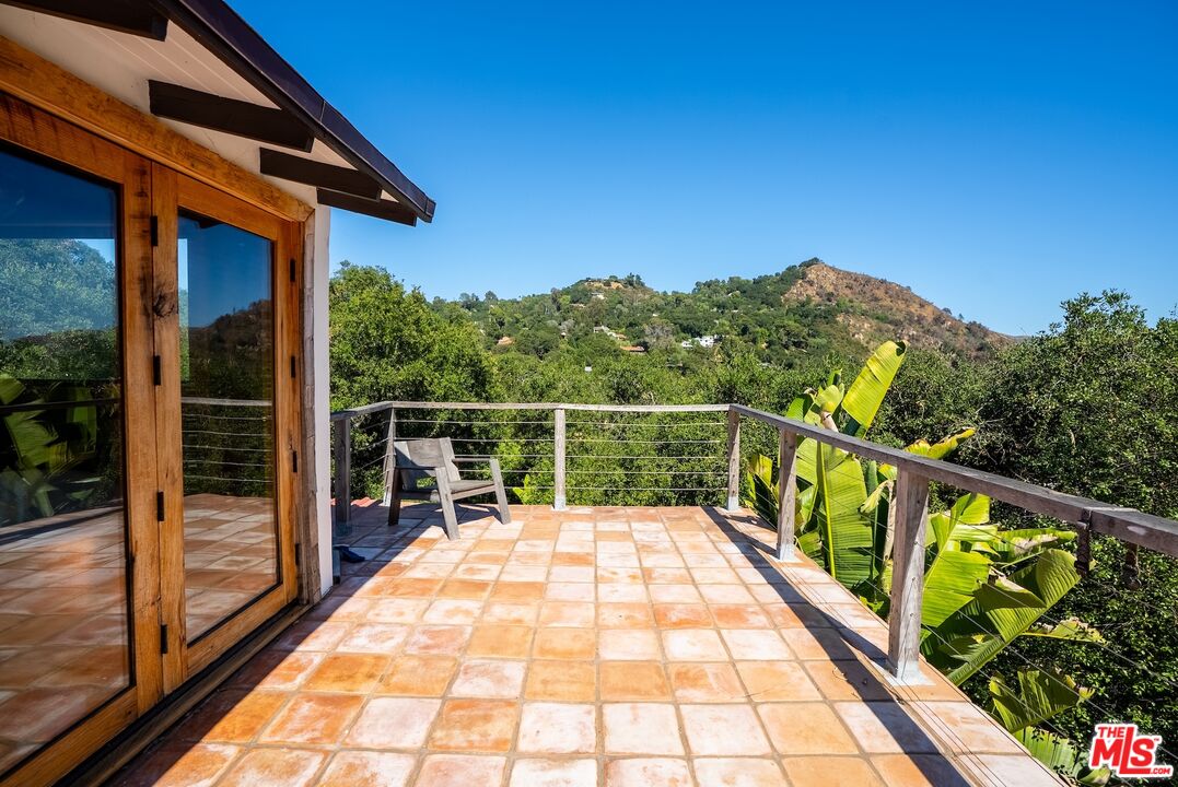 22068 Topanga School Rd