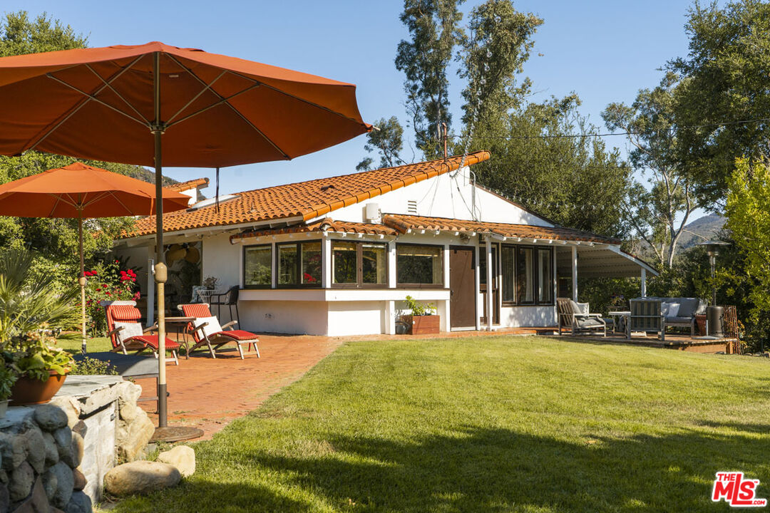 22068 Topanga School Rd