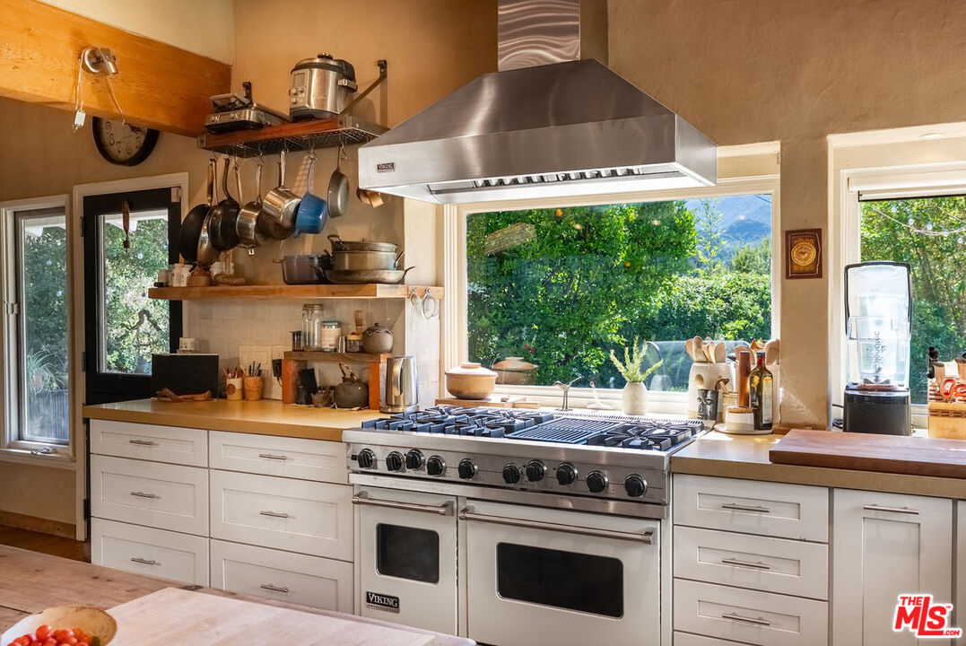 22068 Topanga School Rd