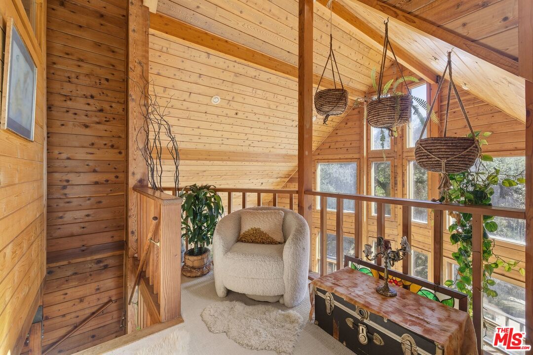 1555 GREENLEAF CANYON RD