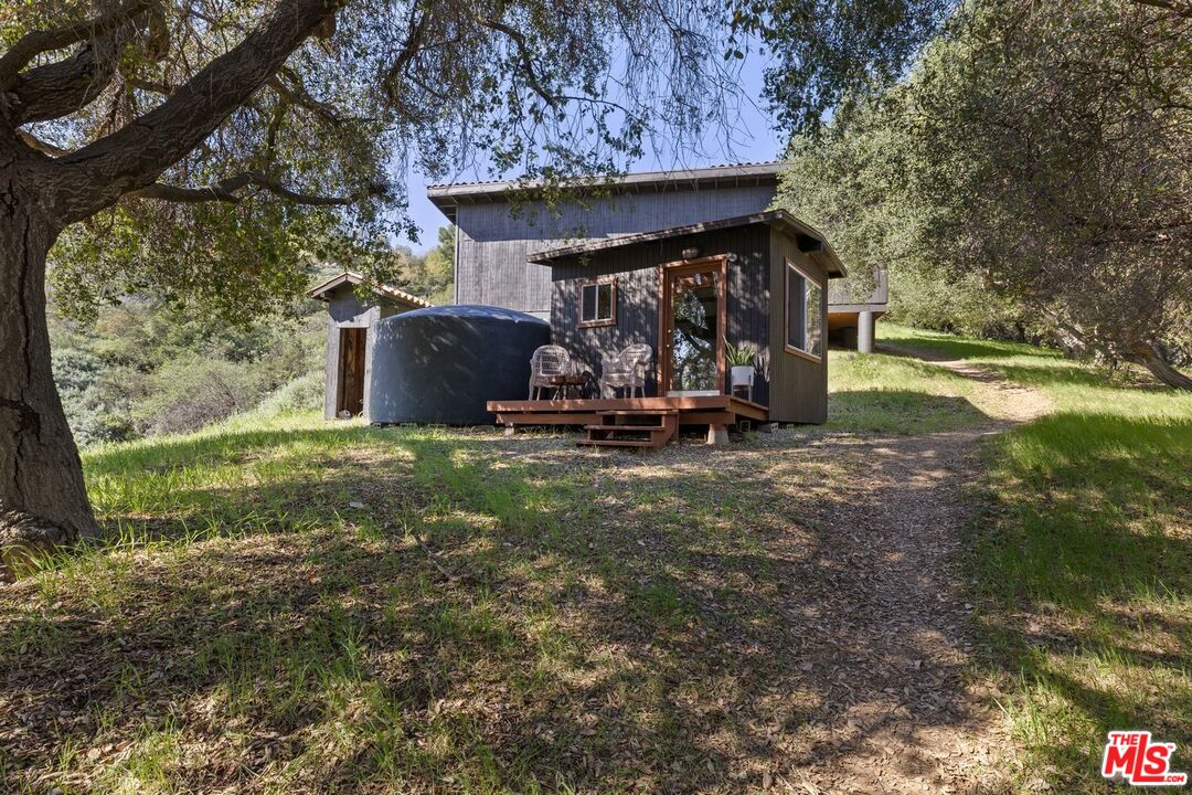 1555 GREENLEAF CANYON RD