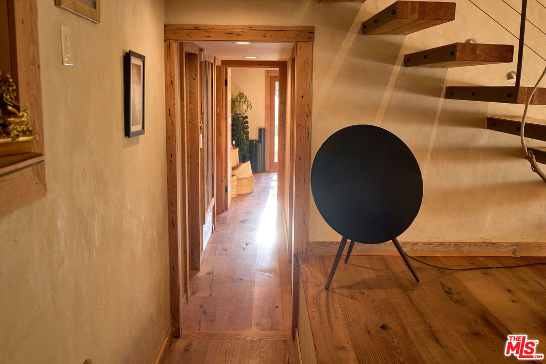 22068 Topanga School Rd