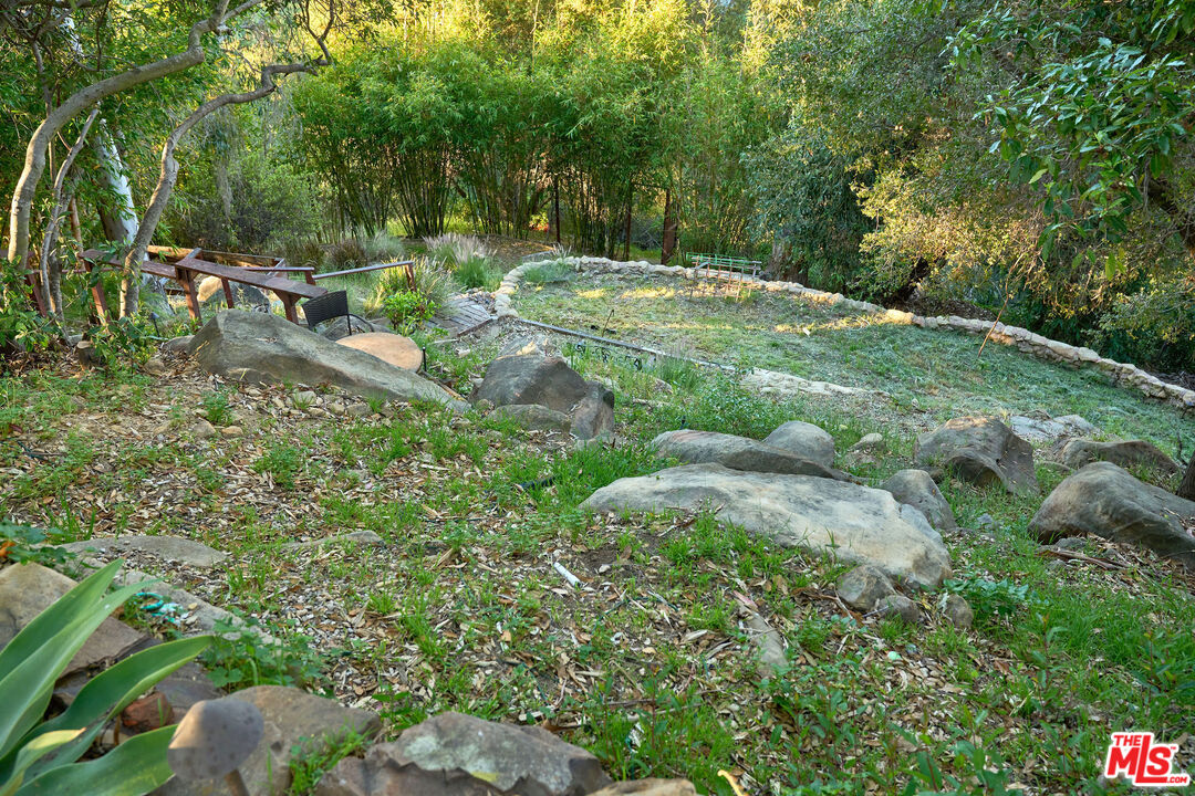 22068 Topanga School Rd