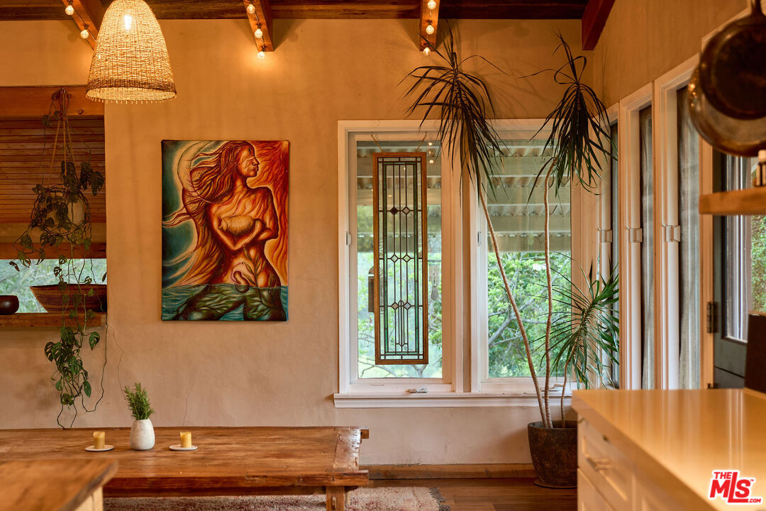 22068 Topanga School Rd