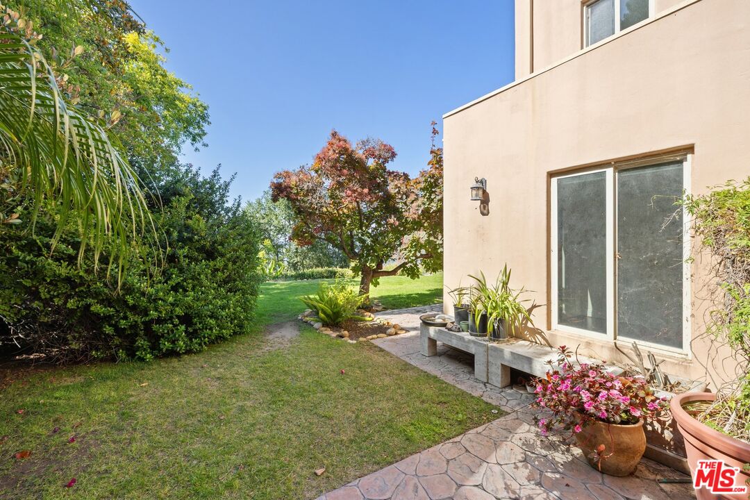20640 Medley Ln