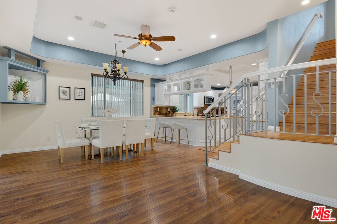 2529 TOPANGA SKYLINE DR