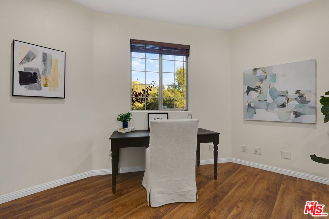 2529 TOPANGA SKYLINE DR