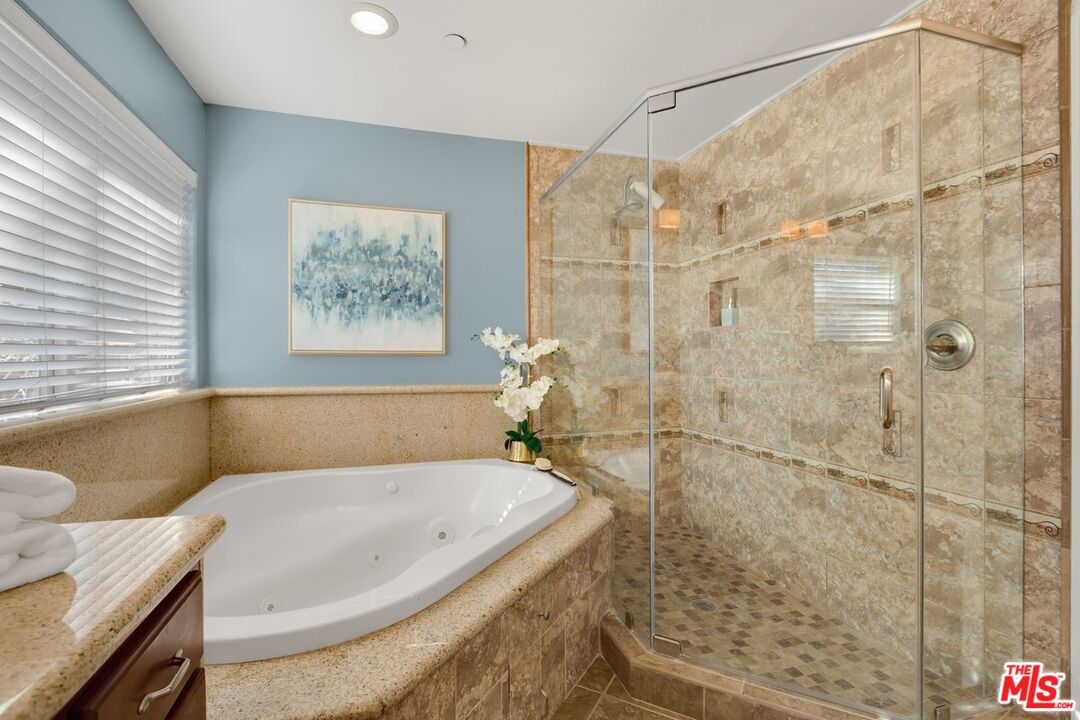 2529 TOPANGA SKYLINE DR
