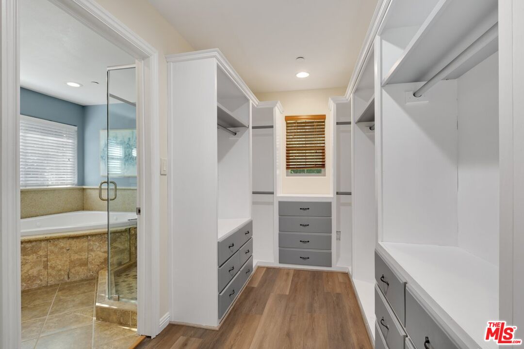 2529 TOPANGA SKYLINE DR