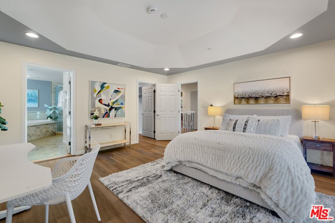 2529 TOPANGA SKYLINE DR