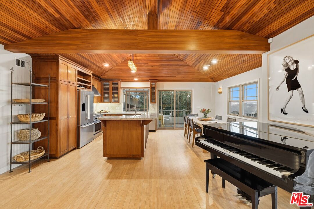 20634 Medley Ln