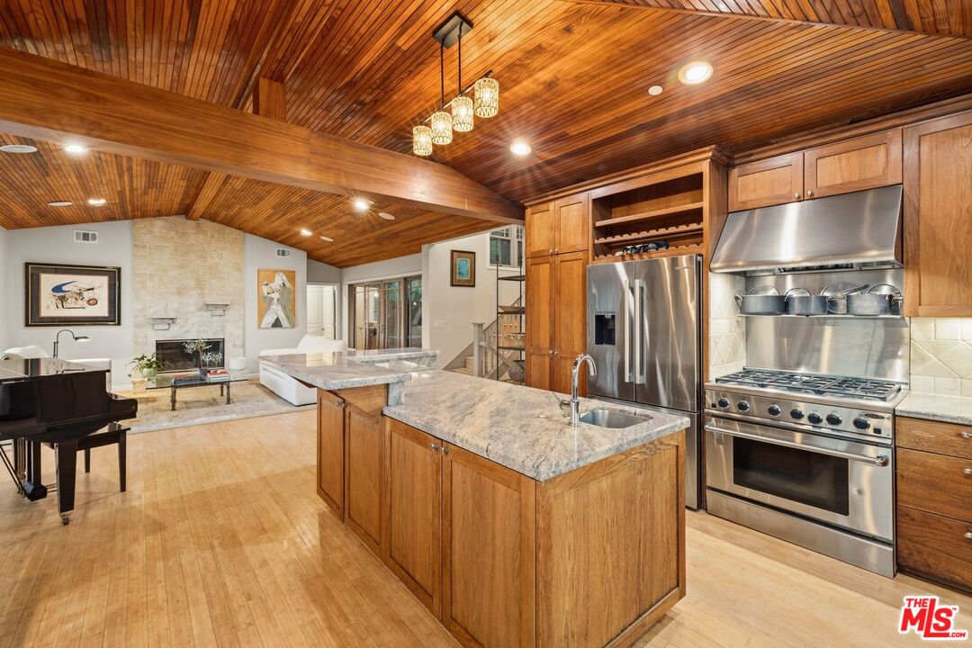 20634 Medley Ln