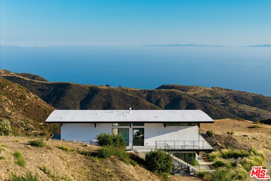 2165 E Little Las Flores Rd