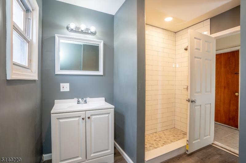 26 Amity St Unit: 2