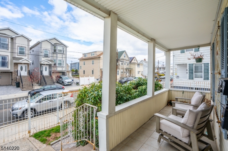 26 Amity St Unit: 2