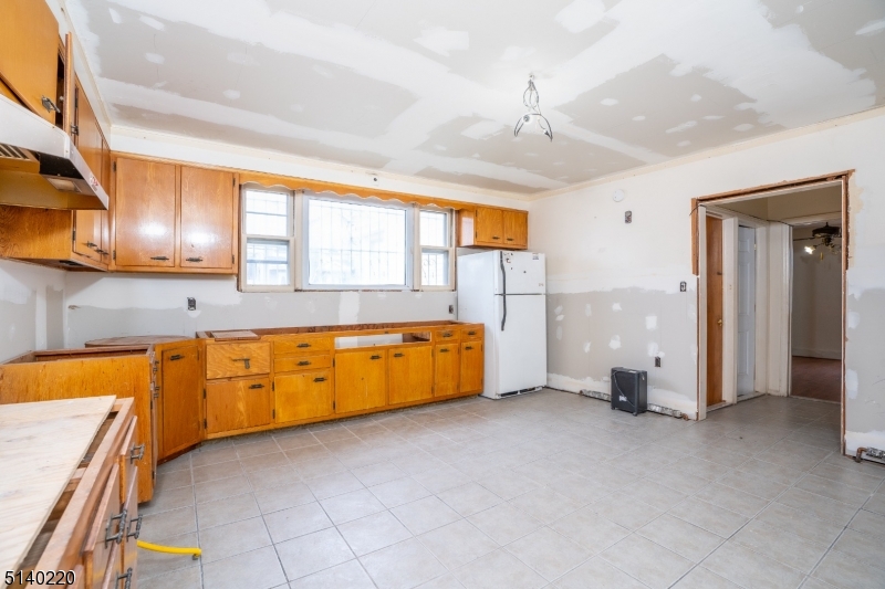 26 Amity St Unit: 2
