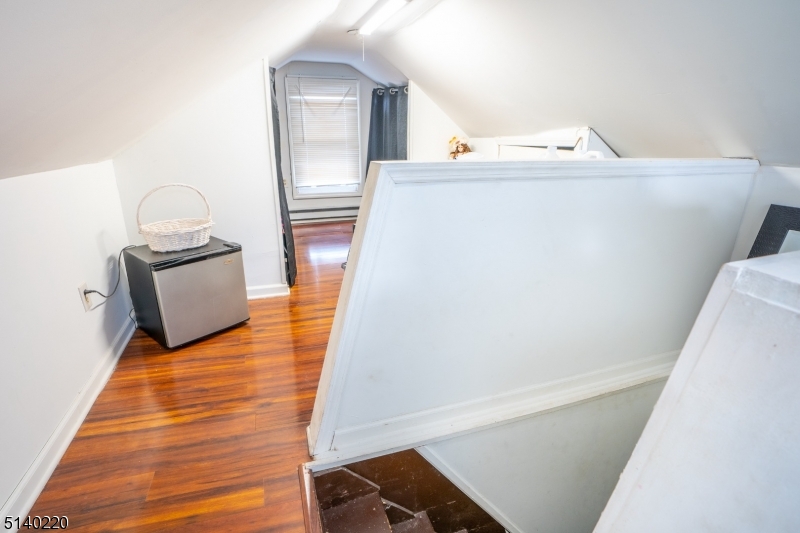 26 Amity St Unit: 2