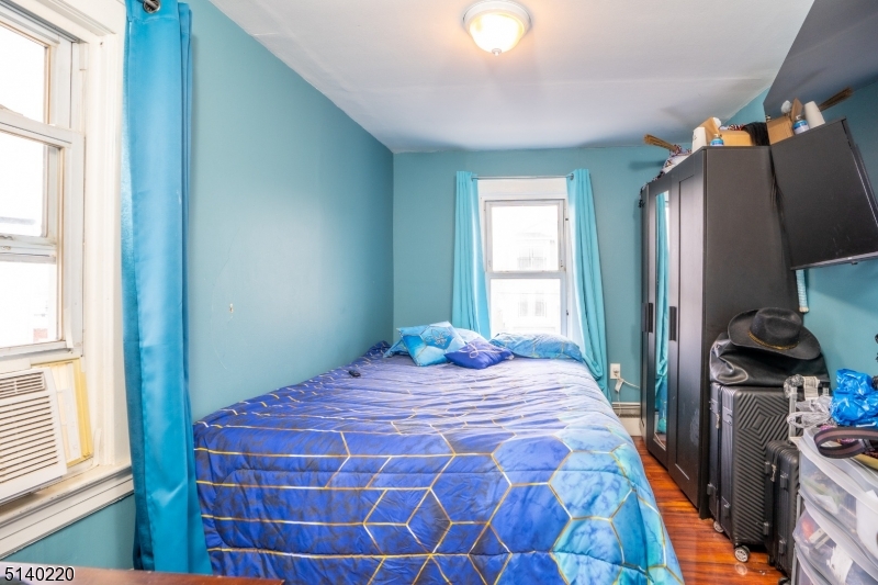 26 Amity St Unit: 2