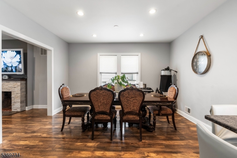1715 Orchard Ter