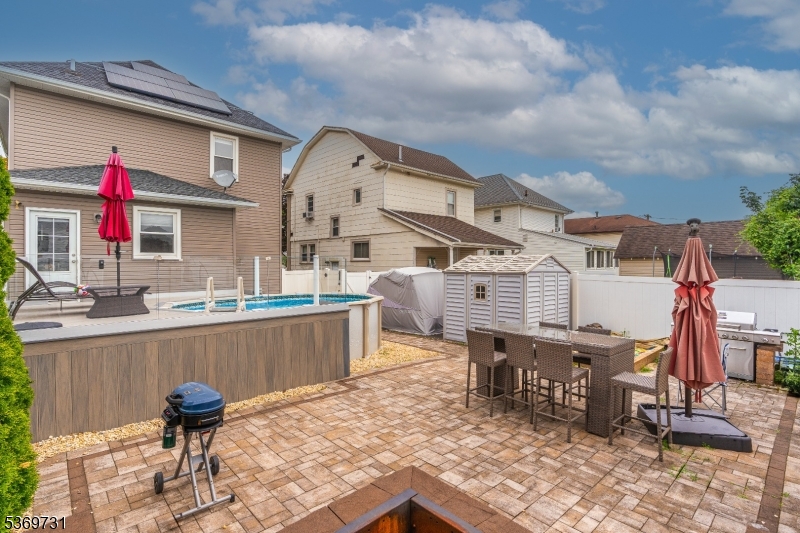 1715 Orchard Ter