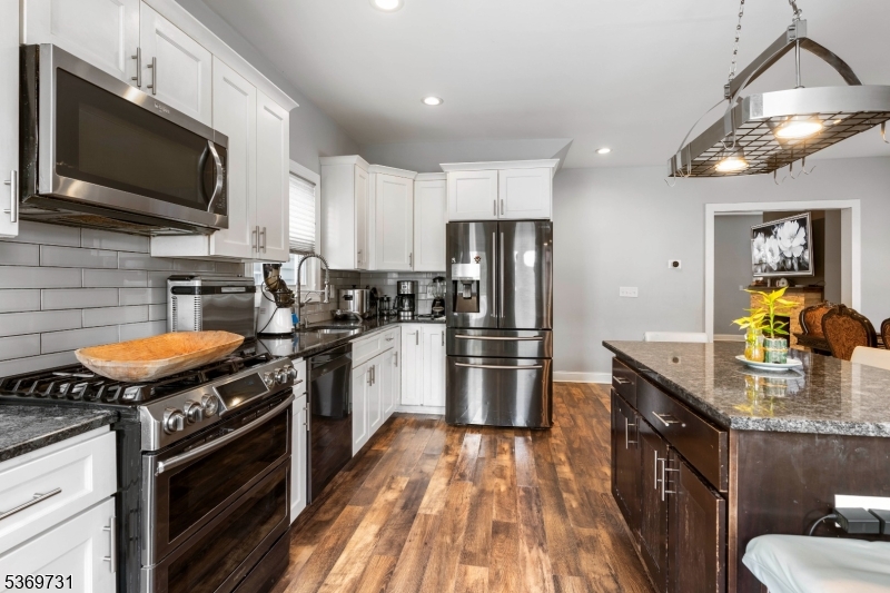 1715 Orchard Ter