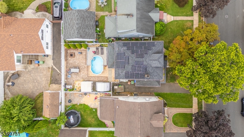 1715 Orchard Ter