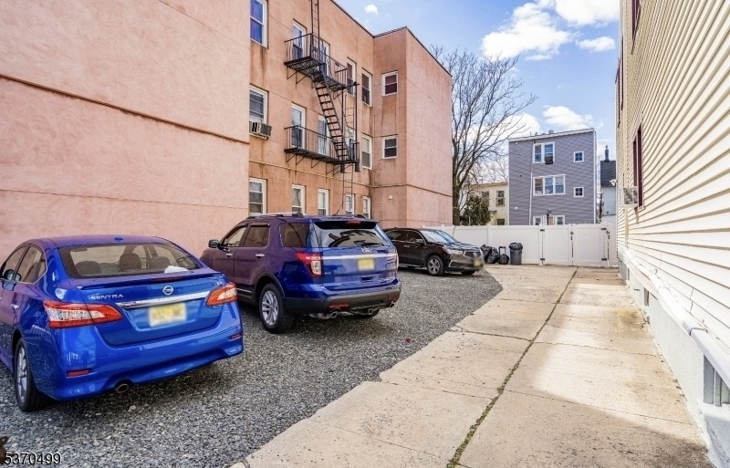 138 E Jersey St