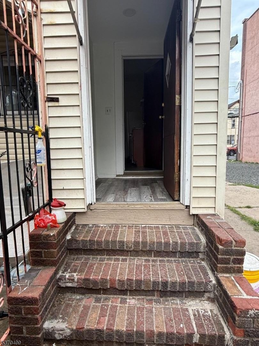 138 E Jersey St