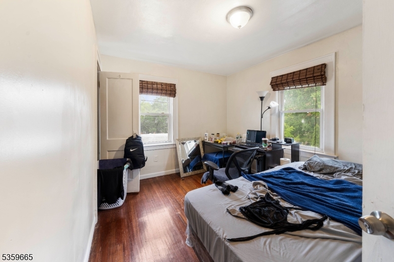 28 Beechwood Pl