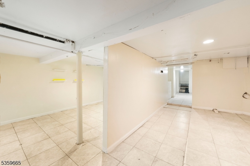 28 Beechwood Pl