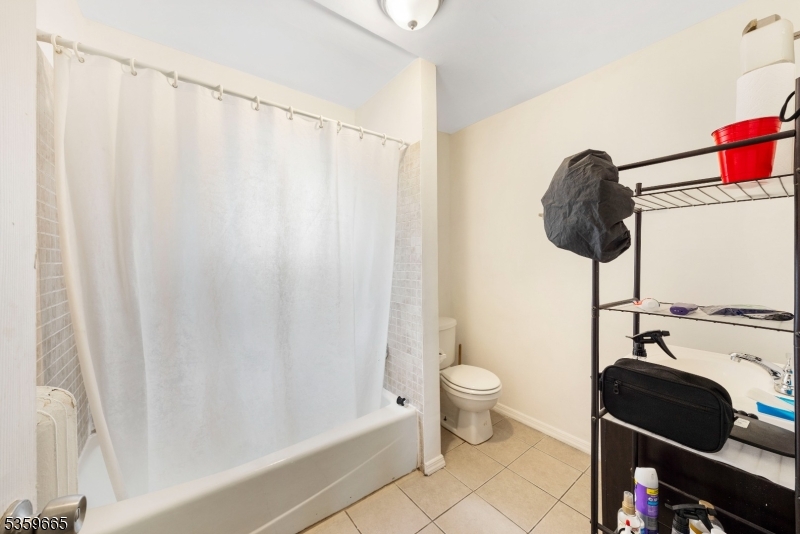 28 Beechwood Pl